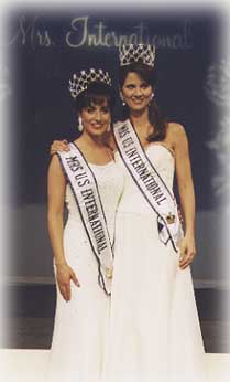 Mrs USA 1999 and 1998